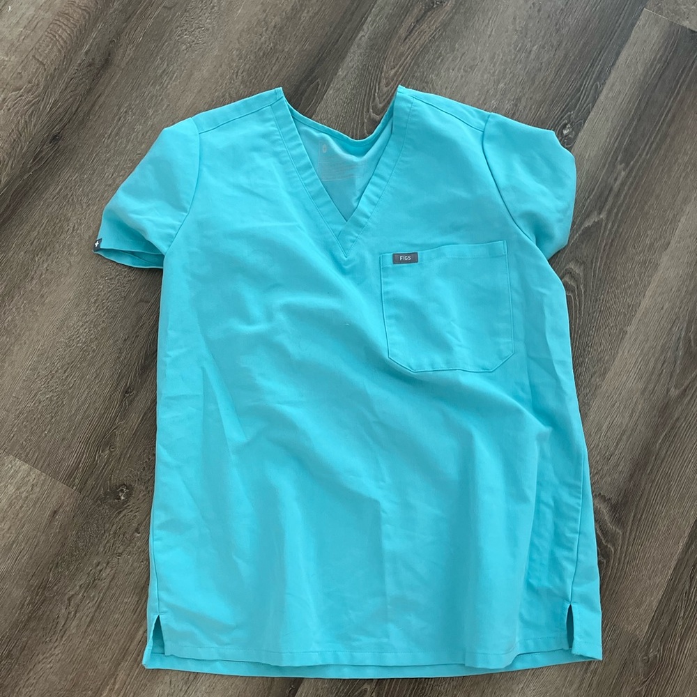 Scrub top